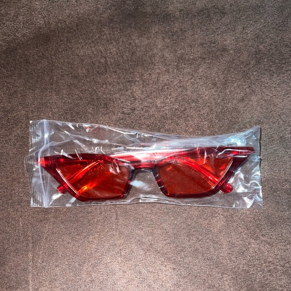 5/$25 New Shein Sunglasses - Picture 7 of 7